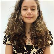Soy profesora universitaria y hablante nativa de español con experiencia en enseñanza y tutorías.